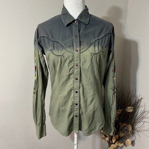 Cattlelac Ranch Women's Pearl Snap Forever Cowgirl Western Shirt Green Ombré S